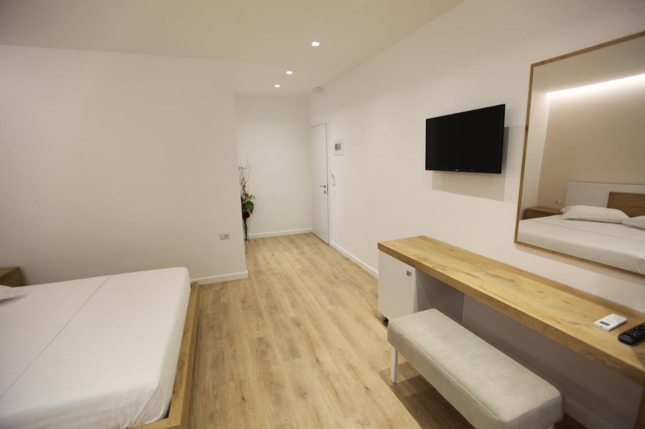 Sea Breeze Villa Sarandë 외부 사진