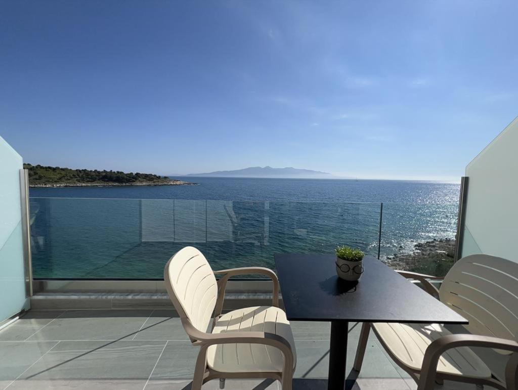 Sea Breeze Villa Sarandë 외부 사진