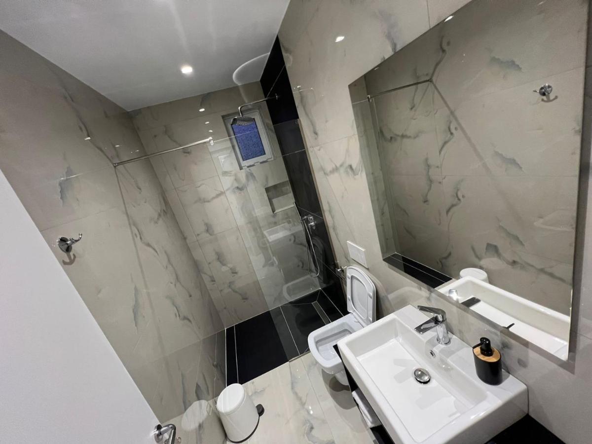 Sea Breeze Villa Sarandë 외부 사진