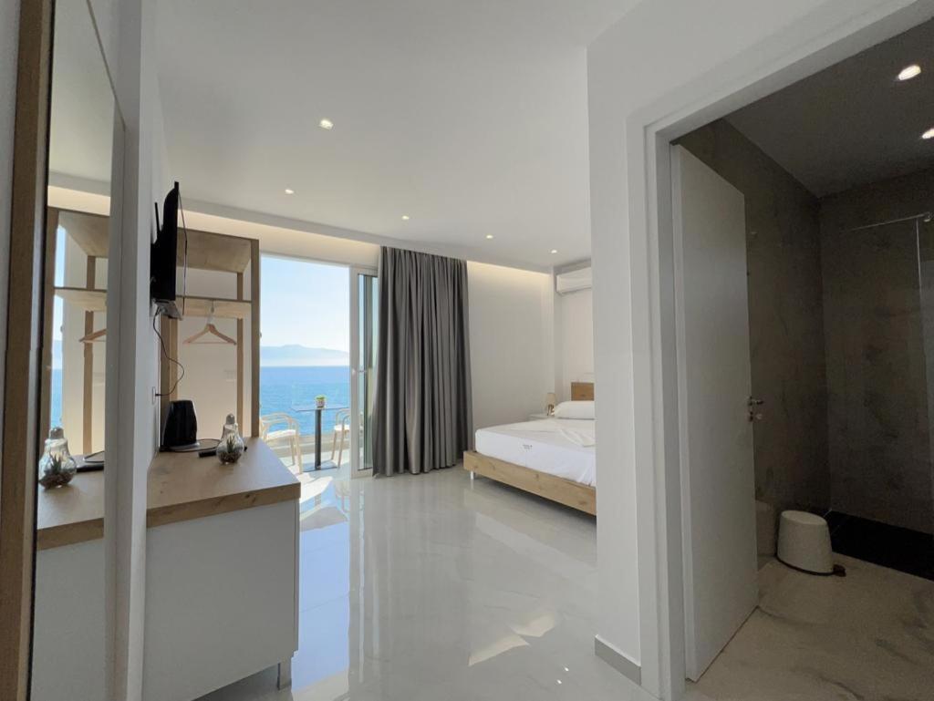 Sea Breeze Villa Sarandë 외부 사진