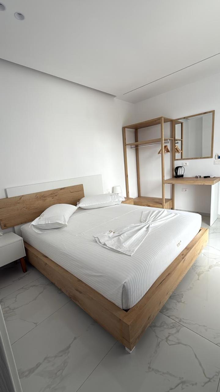 Sea Breeze Villa Sarandë 외부 사진