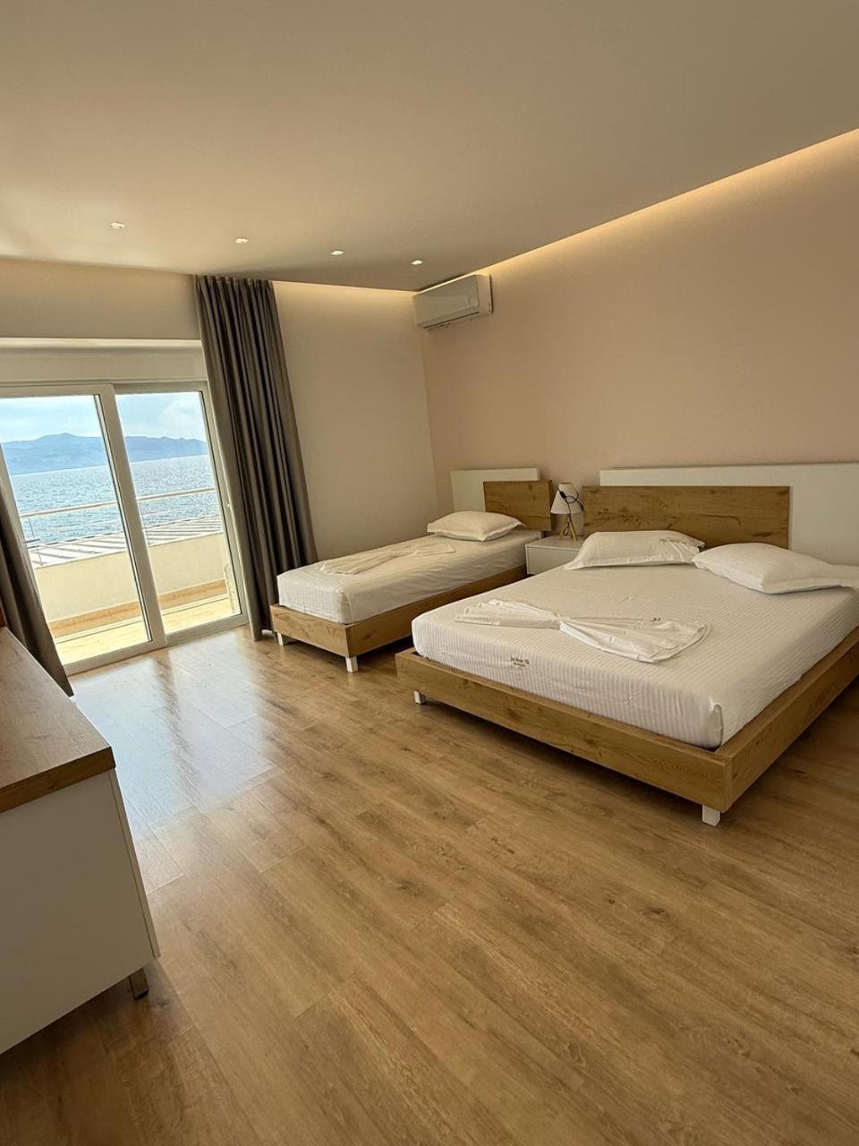 Sea Breeze Villa Sarandë 외부 사진
