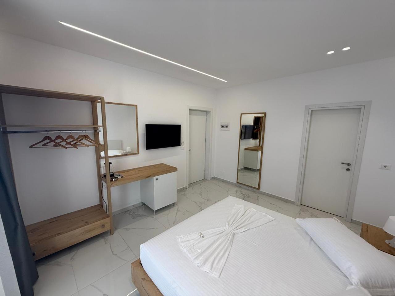 Sea Breeze Villa Sarandë 외부 사진