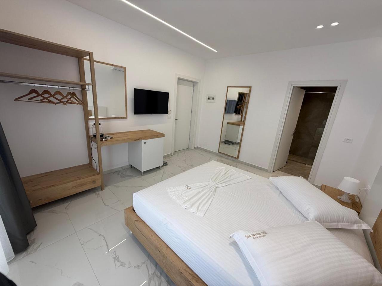 Sea Breeze Villa Sarandë 외부 사진