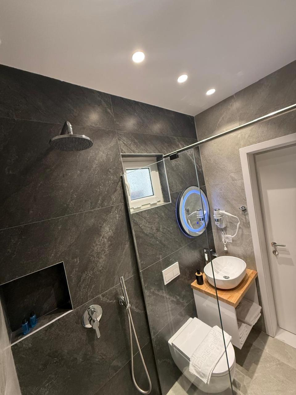 Sea Breeze Villa Sarandë 외부 사진