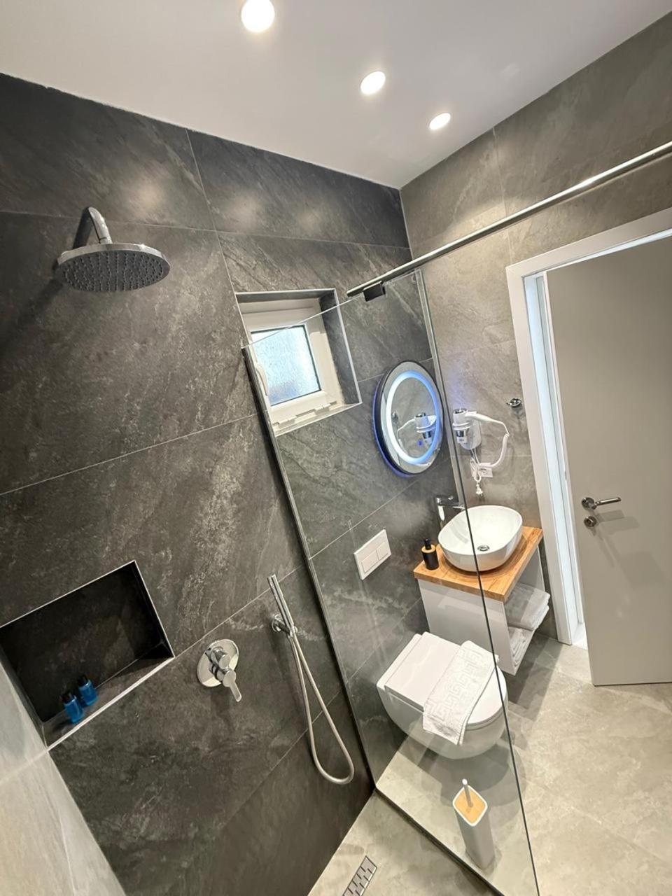 Sea Breeze Villa Sarandë 외부 사진