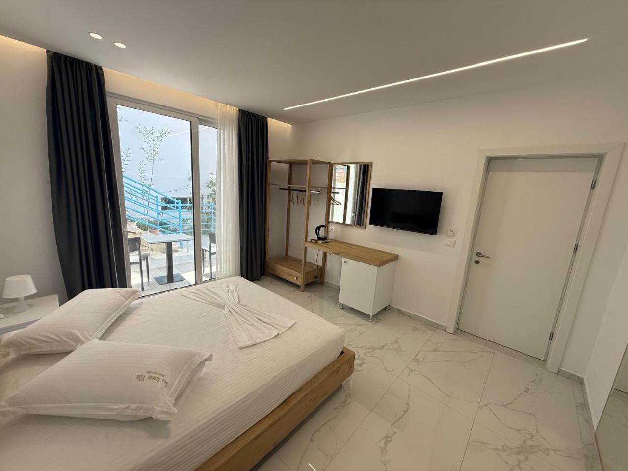 Sea Breeze Villa Sarandë 외부 사진